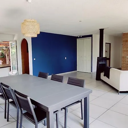 10 Persons Airco Pool Wifi Villa